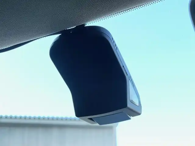 ボルボ Ｖ４０ T2 キネティック 山梨県 2018(平30)年 1.6万km アマゾンブルー 純正HDDナビ/　（フルセグTV/CD/DVD/Bluetooth）/インテリセーフ/BLIS/レーンキーピングエイド/ACC/ETC/純正16インチAW/アマゾンブルー