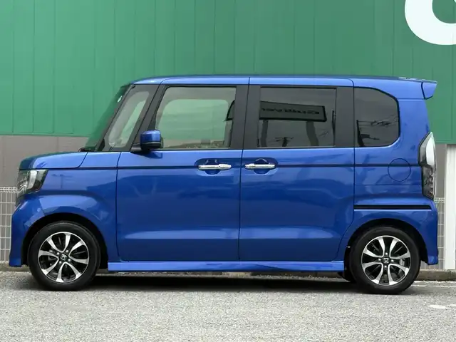 ホンダ Ｎ ＢＯＸ カスタム G L ホンダセンシング 千葉県 2020(令2)年 0.3万km ブリリアントスポーティブルーメタリック2トーン 純正SDナビ(CD/DVD/FM/AM/Bluetooth/フルセグTV)/バックカメラ/アダプティブクルーズコントロール/ホンダセンシング/前席シートヒーター/ETC/両側パワースライド/純正ドライブレコーダー/LEDヘッドライト/オートライト/保証書/取扱説明書/プッシュスタート/スペアキー