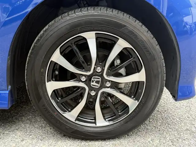 ホンダ Ｎ ＢＯＸ カスタム G L ホンダセンシング 千葉県 2020(令2)年 0.3万km ブリリアントスポーティブルーメタリック2トーン 純正SDナビ(CD/DVD/FM/AM/Bluetooth/フルセグTV)/バックカメラ/アダプティブクルーズコントロール/ホンダセンシング/前席シートヒーター/ETC/両側パワースライド/純正ドライブレコーダー/LEDヘッドライト/オートライト/保証書/取扱説明書/プッシュスタート/スペアキー