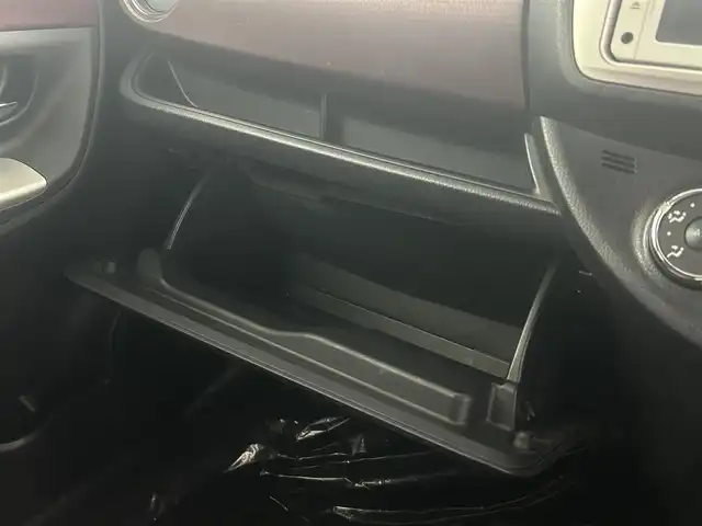 トヨタ ヴィッツ ジュエラ 埼玉県 2014(平26)年 6.1万km ダークブラウンマイカメタリック 純正ナビ　ＣＤ　ＴＶ　Ｂｌｕｅｔｏｏｔｈ　プッシュスタート　スマートキー　スペアキー　ビルトインＥＴＣ　純正フロアマット　ベンチs－ト 盗難防止装置 横滑り防止装置
