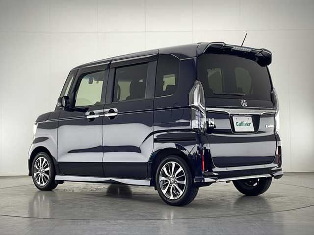 ホンダ Ｎ ＢＯＸ カスタム L 宮崎県 2023(令5)年 0.9万km ミッドナイトブルービームM 禁煙車/ホンダセンシング/純正8型ナビTV/（VXM-215VFEi/CD/DVD/Bluetooth/フルセグTV)/純正バックカメラ/純正ドライブレコーダー/純正LEDオートライト/純正LEDフォグ/純正14インチアルミ/純正エアロ/純正ルーフエンドスポイラー/純正フロアマット/両側電動スライドドア/アダプティブクルーズコントロール/レーンディパーチャーアラート/クリアランスソナー/オートエアコン（プラズマクラスター）/前席シートヒーター/ウインカードアミラー/ETC/スマートキー/プッシュエンジンスタート/スペアキー/新車時保証書/取扱い説明書