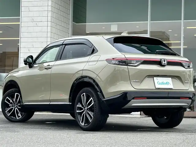 ホンダ ヴェゼル ハイブリッド e:HEV Z 兵庫県 2021(令3)年 0.8万km サンドカーキパール 全方位カメラ/クルーズコントロール/ドラレコ/ビルトイン2.0ETC/ハンズフリーパワーバックドア/衝突軽減システム/純正ナビ/フルセグTV/パドルシフト/ブラインドスポットインフォメーション/LEDヘッドライト/フォグランプ/buluetooth接続