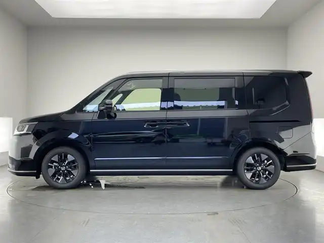 ホンダ ステップワゴン スパーダ eHEV 愛知県 2025(令7)年 0.1万km未満 クリスタルブラックパール 登録済未使用車/純正11.4型ナビ/フルセグTV/Blutooth/バックカメラ/後席モニター/両側パワースライドドア/パワーバックドア/BSM/ホンダセンシング/レーダークルーズコントロール/LEDヘッドライト/ハーフレザーシート/－－－－－－－－－－－－－－－－－/スパーダ　e:HEV　3CJ4AZ　11.4インチナビHonda CONNECTナビ LXM-247VFLi(317900円)