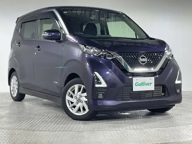 日産 デイズ ハイウェイスターX 神奈川県 2020(令2)年 1.5万km アメジストパープル 純正7型メモリーナビゲーション【MJ118D-W】/フルセグ　ipod SD　AM FM Bluetooth　USB　CD　VTR　AUX/バックカメラ/インテリジェントエマージェンシーブレーキ/車線逸脱警報/踏み間違い防止アシスト/車線逸脱防止支援システム/前方衝突予測警報/ふらつき警報/標識検知機能/先行車発進お知らせ/フロントバックソナー/アイドリングストップ/SOSコール/革巻きステアリング/自動防眩ミラー/プッシュスターター/インジェントキー/LEDヘッドランプ/LEDフロントフォグランプ/オートライト/ハイビームアシスト/純正サイドシル・リアスポイラー/純正１４インチアルミホイール