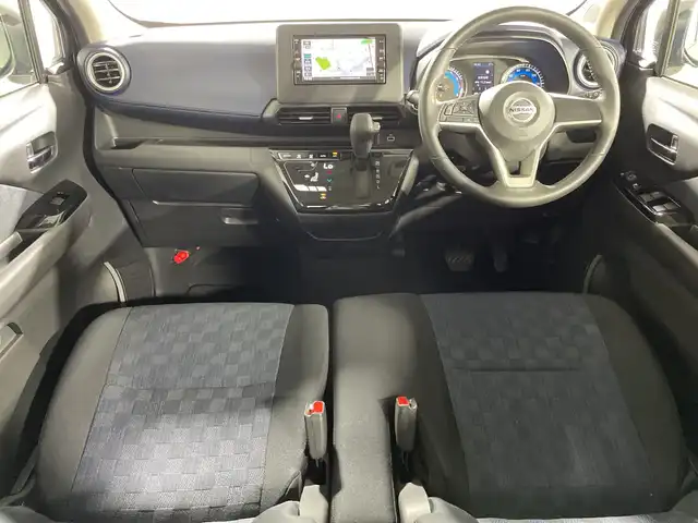 日産 デイズ ハイウェイスターX 神奈川県 2020(令2)年 1.5万km アメジストパープル 純正7型メモリーナビゲーション【MJ118D-W】/フルセグ　ipod SD　AM FM Bluetooth　USB　CD　VTR　AUX/バックカメラ/インテリジェントエマージェンシーブレーキ/車線逸脱警報/踏み間違い防止アシスト/車線逸脱防止支援システム/前方衝突予測警報/ふらつき警報/標識検知機能/先行車発進お知らせ/フロントバックソナー/アイドリングストップ/SOSコール/革巻きステアリング/自動防眩ミラー/プッシュスターター/インジェントキー/LEDヘッドランプ/LEDフロントフォグランプ/オートライト/ハイビームアシスト/純正サイドシル・リアスポイラー/純正１４インチアルミホイール