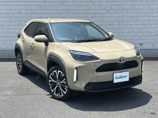 トヨタ ヤリスクロス ハイブリッド Z 茨城県 2022(令4)年 0.5万km ベージュ セーフティセンス/先行車発進告知機能/純正ナビ/　　BT/パノラミックビューモニター/ハンズフリーパワーバックドア/レーダークルーズコントロール/LEDオートライト/オートマチックハイビーム/パワーシート/シートヒーター/純正18インチアルミホイール/スマートキー/ETC