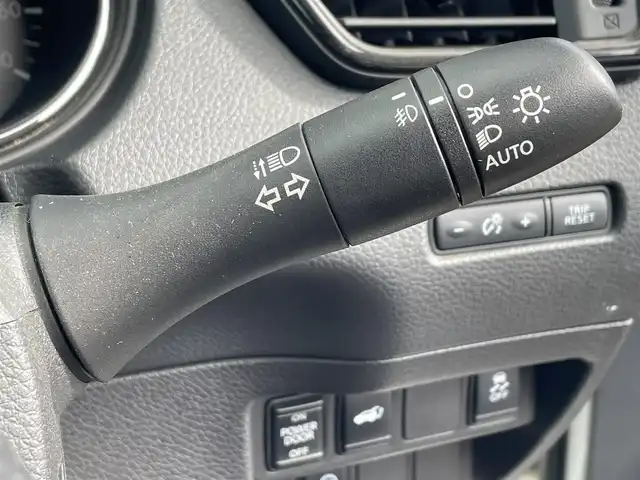 日産 エクストレイル 20X 道央・札幌 2018(平30)年 2.8万km ブリリアントホワイトパール ・４WD/・ワンオーナー/・衝突軽減ブレーキ/・純正SDナビ/　CD＆BT＆AUX＆TV/・全方位カメラ/・バックカメラ/・フロントカメラ/・サイドカメラ/・デジタルインナーミラー/・コーナーセンサー/・レーンキープアシスト/・パーキングアシスト/・オートエアコン/・オートライト/・前方ドライブレコーダー/・前席シートヒーター/・ダウンヒルアシスト/・パワーバックドア/・アイドリングストップ/・ミラーヒーター/・社外AW＆冬タイヤ積込/　225/60/18 ５分山/・純正フロアマット/・ドアバイザー/・ウィンカーミラー/・フォグライト/・スペアキー
