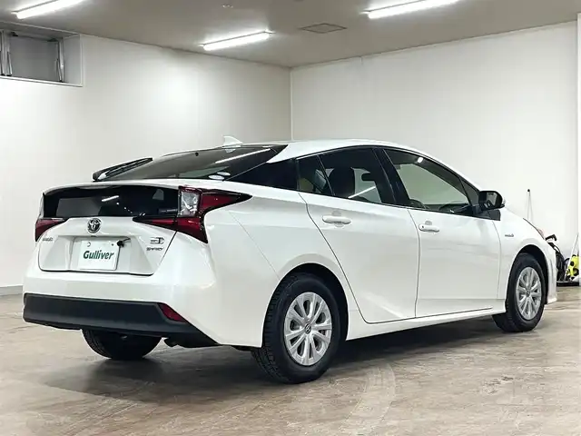 トヨタ プリウス S 道央・札幌 2020(令2)年 9.7万km ホワイトパールクリスタルシャイン 4WD/寒冷地仕様/社外ナビ AVIC-カロッツェリア RZ403/CD/DVD/BT/USB/SD/AUX/iPod/バックカメラ/ステアリングリモコン/プッシュスターター/スマートキー×2/LEDヘッドライト/オートハイビーム/トヨタセーフティーセンス/・衝突軽減ブレーキ/・横滑り防止装置/・レーンキープアシスト/レーダークルーズコントロール/前方ドラレコ/ETC/フロントワイパーデアイサー/純正フロアマット/取扱説明書