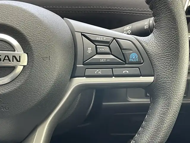 日産 セレナ ハイウェイスター V 愛知県 2019(令1)年 4.1万km ブリリアントホワイトパール 純正ナビ　後席モニター　禁煙車　全方位カメラ　セーフティパックＢ　プロパイロット　パーキングアシスト　ハンズフリー両側パワスラ　ＢＳＭ　電動パーキング　ＥＴＣ　コーナーセンサー　ＬＥＤライト　フォグ　純正16インチアルミホイール