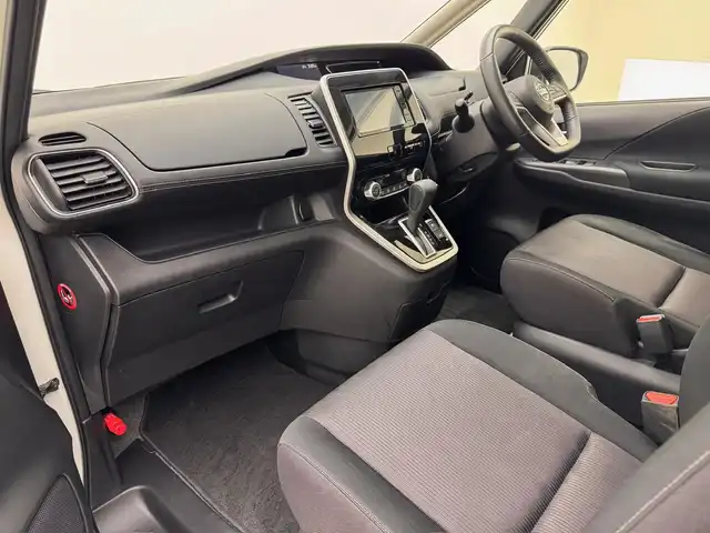 日産 セレナ ハイウェイスター Vセレクション 兵庫県 2018(平30)年 7.2万km ブリリアントホワイトパール 社外メモリナビ(MDV-D706BTW)/フルセグ CD DVD MSV BT/社外フリップダウンモニター/プロパイロット/レーダークルーズコントロール/エマージェンシーブレーキ/LKA/パーキングアシスト/ソナー/アラウンドビューモニター/インテリジェントルームミラー/ドライブレコーダー/ETC/両側パワースライドドア/LEDヘッドライト/オートライト/スマートキー/スペアキー