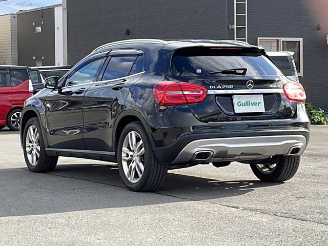 メルセデス・ベンツ ＧＬＡ２５０ 4マチック オフロード 道北・旭川 2015(平27)年 4.7万km コスモスブラック /4WD//禁煙車//サンルーフ//純正ナビ /BT/USB/フルセグ/CD/DVD//レザーシート//前席パワーシート//前席メモリーシート//前席シートヒーター//ACC//アイドリングステップ//コーナーセンサー//BSM//アクティブブレーキアシスト//緊急回避補助システム//革巻きステアリング//ステアリングスイッチ//オートライト//LEDヘッドライト//フォグランプ//リアフォグランプ//ヘットライトウォッシャー//パワーバックドア//ルーフレール//AW冬タイヤ積み込み//ドアバイザー//ETC//ドライブレコーダー//純正フロアマット//オートリトラミラー