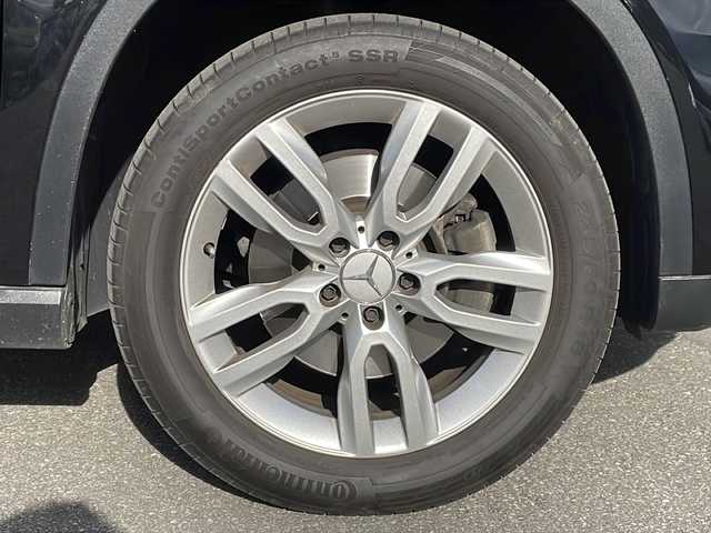メルセデス・ベンツ ＧＬＡ２５０ 4マチック オフロード 道北・旭川 2015(平27)年 4.7万km コスモスブラック /4WD//禁煙車//サンルーフ//純正ナビ /BT/USB/フルセグ/CD/DVD//レザーシート//前席パワーシート//前席メモリーシート//前席シートヒーター//ACC//アイドリングステップ//コーナーセンサー//BSM//アクティブブレーキアシスト//緊急回避補助システム//革巻きステアリング//ステアリングスイッチ//オートライト//LEDヘッドライト//フォグランプ//リアフォグランプ//ヘットライトウォッシャー//パワーバックドア//ルーフレール//AW冬タイヤ積み込み//ドアバイザー//ETC//ドライブレコーダー//純正フロアマット//オートリトラミラー