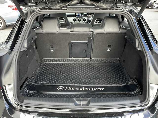 メルセデス・ベンツ ＧＬＡ２５０ 4マチック オフロード 道北・旭川 2015(平27)年 4.7万km コスモスブラック /4WD//禁煙車//サンルーフ//純正ナビ /BT/USB/フルセグ/CD/DVD//レザーシート//前席パワーシート//前席メモリーシート//前席シートヒーター//ACC//アイドリングステップ//コーナーセンサー//BSM//アクティブブレーキアシスト//緊急回避補助システム//革巻きステアリング//ステアリングスイッチ//オートライト//LEDヘッドライト//フォグランプ//リアフォグランプ//ヘットライトウォッシャー//パワーバックドア//ルーフレール//AW冬タイヤ積み込み//ドアバイザー//ETC//ドライブレコーダー//純正フロアマット//オートリトラミラー