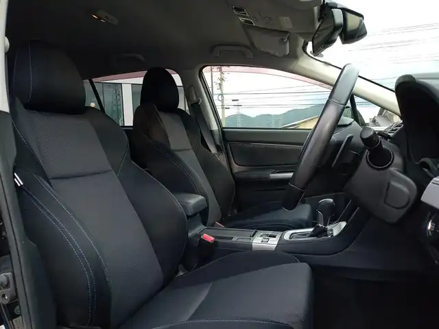 スバル レヴォーグ 1．6GT－S アイサイト 福井県 2017(平29)年 7.9万km クリスタルブラックシリカ 4WD/社外ナビ/・（フルセグTV/CD/DVD/Bluetooth）/バックカメラ/アイサイト/レーンキープアシスト/クリアランスソナー/レーダークルーズコントロール/前席パワーシート/ETC/前後ドライブレコーダー/パドルシフト/オートLEDヘッドライト/純正18インチAW/スマートキー