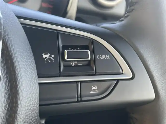 スズキ ジムニー ノマド FC 島根県 2025(令7)年 0.1千km 緑 オーディオレス/スズキセーフティサポート/レーダークルーズコントロール/D/N席シートヒーター/ヘッドライトウォッシャー/LEDヘッドライト/AUTOライト/オートマチックハイビーム/フォグライト/コーナーセンサー/アイドリングストップ/ISOFIX/電動格納ミラー/ウィンカーミラー/純正15インチアルミホイール