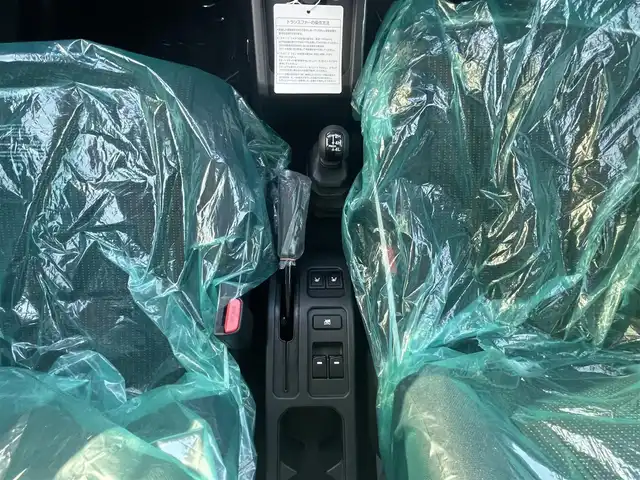 スズキ ジムニー ノマド FC 島根県 2025(令7)年 0.1千km 緑 オーディオレス/スズキセーフティサポート/レーダークルーズコントロール/D/N席シートヒーター/ヘッドライトウォッシャー/LEDヘッドライト/AUTOライト/オートマチックハイビーム/フォグライト/コーナーセンサー/アイドリングストップ/ISOFIX/電動格納ミラー/ウィンカーミラー/純正15インチアルミホイール