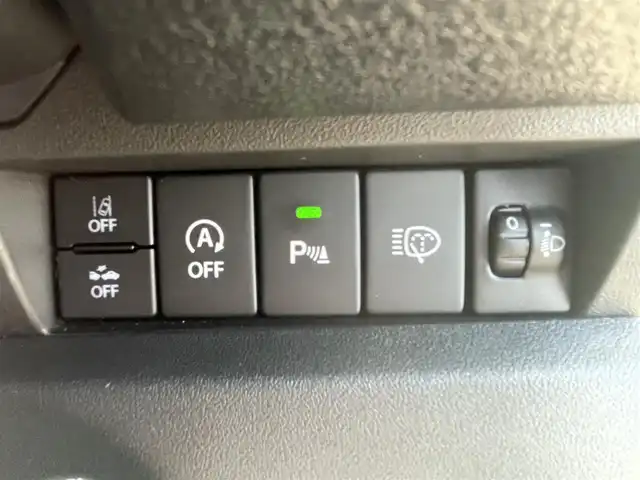 スズキ ジムニー ノマド FC 島根県 2025(令7)年 0.1千km 緑 オーディオレス/スズキセーフティサポート/レーダークルーズコントロール/D/N席シートヒーター/ヘッドライトウォッシャー/LEDヘッドライト/AUTOライト/オートマチックハイビーム/フォグライト/コーナーセンサー/アイドリングストップ/ISOFIX/電動格納ミラー/ウィンカーミラー/純正15インチアルミホイール