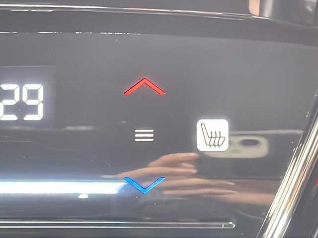 ホンダ ヴェゼル ハイブリッド RS ホンダセンシング 愛知県 2018(平30)年 5.1万km プラチナホワイトパール 純正8型ナビ/レーダークルーズコントロール/シートヒーター/バックカメラ/純正アルミホイール/LEDヘッドライト/パドルシフト/ドライブレコーダー/ETC/衝突軽減システム/フルセグ/CD DVD/Bluetooth/ステアリングスイッチ/スマートキー/プッシュスタート