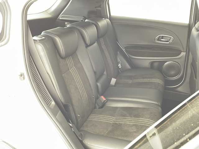 ホンダ ヴェゼル ハイブリッド RS ホンダセンシング 愛知県 2018(平30)年 5.1万km プラチナホワイトパール 純正8型ナビ/レーダークルーズコントロール/シートヒーター/バックカメラ/純正アルミホイール/LEDヘッドライト/パドルシフト/ドライブレコーダー/ETC/衝突軽減システム/フルセグ/CD DVD/Bluetooth/ステアリングスイッチ/スマートキー/プッシュスタート