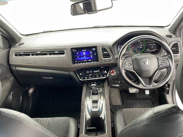 ホンダ ヴェゼル ハイブリッド RS ホンダセンシング 愛知県 2018(平30)年 5.1万km プラチナホワイトパール 純正8型ナビ/レーダークルーズコントロール/シートヒーター/バックカメラ/純正アルミホイール/LEDヘッドライト/パドルシフト/ドライブレコーダー/ETC/衝突軽減システム/フルセグ/CD DVD/Bluetooth/ステアリングスイッチ/スマートキー/プッシュスタート