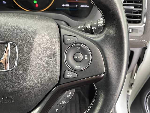 ホンダ ヴェゼル ハイブリッド RS ホンダセンシング 愛知県 2018(平30)年 5.1万km プラチナホワイトパール 純正8型ナビ/レーダークルーズコントロール/シートヒーター/バックカメラ/純正アルミホイール/LEDヘッドライト/パドルシフト/ドライブレコーダー/ETC/衝突軽減システム/フルセグ/CD DVD/Bluetooth/ステアリングスイッチ/スマートキー/プッシュスタート