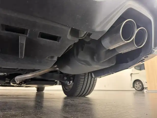 トヨタ クラウン ハイブリッド RS アドバンス 三重県 2019(平31)年 5.1万km プレシャスシルバー MTモード付フロアCVT/純正 8インチナビ/（AM/FM/CD/DVD/Blu-ray/SDREC/SD/USB/Bluetooth/Miracast/AUX/TV）/【OP】パノラミックビューモニター*1/【OP】トヨタプレミアムサウンド（16スピーカー/12chオーディオAMP）/ドライブレコーダー前方/ETC2.0/Toyota Safety Sense/・プリクラッシュセーフティ/・レーントレーシングアシスト/・レーダークルコン/・ロードサインアシスト/・オートハイビーム/・ブラインドスポットモニター＋リヤクロストラフィックアラート*1/・インテリジェントクリアランスソナー［パーキングサポートブレーキ（静止物）］*1/・インテリジェント パーキングアシスト2（巻き込み警報機能付）*1/・リヤカメラディテクション*1/など/装備/・【OP】カラーヘッドアップディスプレイ/・本革シート*2/・シートヒーター＆ベンチレーション（D/N）*2/・パワーシート（Dメモリー付8way＋ランバーサポート/N4way）/・パドルシフト/・雨滴感応式フロントワイパー/・AC100Vコンセント（100W）/・オートライト/・左右独立オートエアコン/など/*…セットでメーカーOP