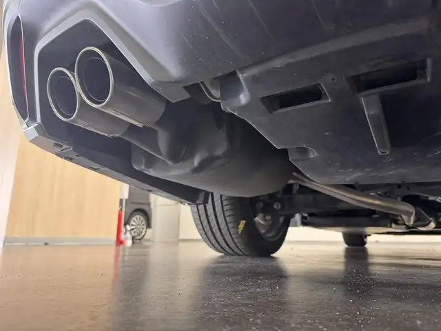 トヨタ クラウン ハイブリッド RS アドバンス 三重県 2019(平31)年 5.1万km プレシャスシルバー MTモード付フロアCVT/純正 8インチナビ/（AM/FM/CD/DVD/Blu-ray/SDREC/SD/USB/Bluetooth/Miracast/AUX/TV）/【OP】パノラミックビューモニター*1/【OP】トヨタプレミアムサウンド（16スピーカー/12chオーディオAMP）/ドライブレコーダー前方/ETC2.0/Toyota Safety Sense/・プリクラッシュセーフティ/・レーントレーシングアシスト/・レーダークルコン/・ロードサインアシスト/・オートハイビーム/・ブラインドスポットモニター＋リヤクロストラフィックアラート*1/・インテリジェントクリアランスソナー［パーキングサポートブレーキ（静止物）］*1/・インテリジェント パーキングアシスト2（巻き込み警報機能付）*1/・リヤカメラディテクション*1/など/装備/・【OP】カラーヘッドアップディスプレイ/・本革シート*2/・シートヒーター＆ベンチレーション（D/N）*2/・パワーシート（Dメモリー付8way＋ランバーサポート/N4way）/・パドルシフト/・雨滴感応式フロントワイパー/・AC100Vコンセント（100W）/・オートライト/・左右独立オートエアコン/など/*…セットでメーカーOP