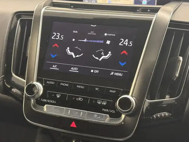 トヨタ クラウン ハイブリッド RS アドバンス 三重県 2019(平31)年 5.1万km プレシャスシルバー MTモード付フロアCVT/純正 8インチナビ/（AM/FM/CD/DVD/Blu-ray/SDREC/SD/USB/Bluetooth/Miracast/AUX/TV）/【OP】パノラミックビューモニター*1/【OP】トヨタプレミアムサウンド（16スピーカー/12chオーディオAMP）/ドライブレコーダー前方/ETC2.0/Toyota Safety Sense/・プリクラッシュセーフティ/・レーントレーシングアシスト/・レーダークルコン/・ロードサインアシスト/・オートハイビーム/・ブラインドスポットモニター＋リヤクロストラフィックアラート*1/・インテリジェントクリアランスソナー［パーキングサポートブレーキ（静止物）］*1/・インテリジェント パーキングアシスト2（巻き込み警報機能付）*1/・リヤカメラディテクション*1/など/装備/・【OP】カラーヘッドアップディスプレイ/・本革シート*2/・シートヒーター＆ベンチレーション（D/N）*2/・パワーシート（Dメモリー付8way＋ランバーサポート/N4way）/・パドルシフト/・雨滴感応式フロントワイパー/・AC100Vコンセント（100W）/・オートライト/・左右独立オートエアコン/など/*…セットでメーカーOP