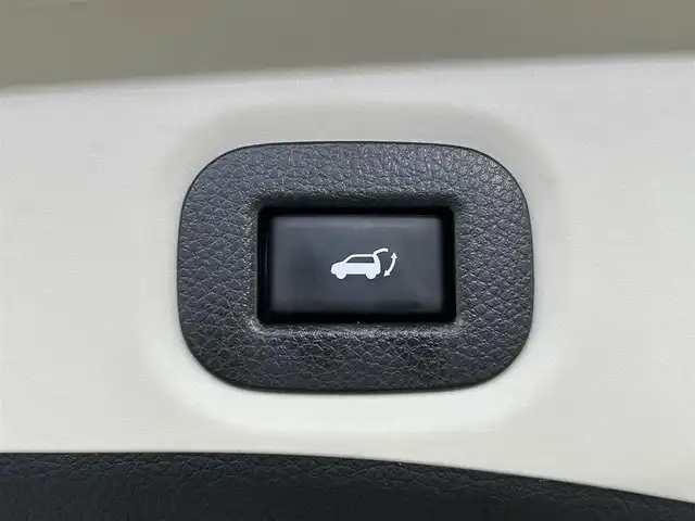 日産 エクストレイル 20Xtt エマージェンシーブレーキ 千葉県 2016(平28)年 6.8万km ダイヤモンドブラック 禁煙車/純正メモリナビ/・CD/DVD/BT/フルセグ/エマージェンシーブレーキ/車線逸脱警報/クルーズコントロール/アラウンドビューモニター/コーナーセンサー/ビルトインETC/パワーバックドア/防水シート/前席シートヒーター/ブラインドスポットモニター/LEDヘッドライト/オートライト/スマートキー/アイドリングストップ