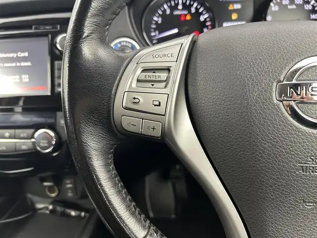 日産 エクストレイル 20Xtt エマージェンシーブレーキ 千葉県 2016(平28)年 6.8万km ダイヤモンドブラック 禁煙車/純正メモリナビ/・CD/DVD/BT/フルセグ/エマージェンシーブレーキ/車線逸脱警報/クルーズコントロール/アラウンドビューモニター/コーナーセンサー/ビルトインETC/パワーバックドア/防水シート/前席シートヒーター/ブラインドスポットモニター/LEDヘッドライト/オートライト/スマートキー/アイドリングストップ