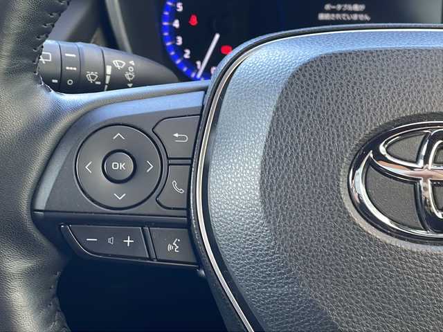 トヨタ カローラ クロス Z 福岡県 2023(令5)年 5.4万km プラチナホワイトパールマイカ 純正８型ディスプレイオーディオ/BT/USB/ミラーリング/フルセグTV/CD/DVD/バックカメラ/モデリスタエアロ/ブラインドスポットモニター/追従クルーズコントロール/電動バックドア/運転席側パワーシート/前席シートヒーター/ステアリングヒーター/本革巻ステアリング/純正18インチアルミホイール/LEDヘッドライト/オートライト/純正フロアマット/スマートキー/プッシュスタート