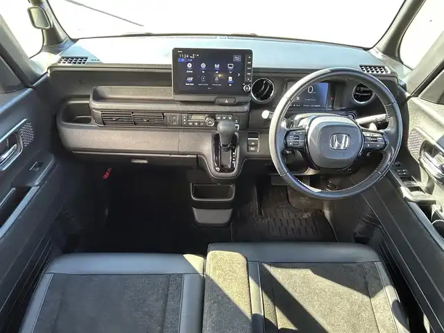 ホンダ Ｎ ＢＯＸ カスタム ターボ 和歌山県 2024(令6)年 1万km プラチナホワイトパール 純正9インチナビ/バックカメラ/フルセグTV/衝突軽減ブレーキ/前後コーナーセンサー/レーダークルコン/オートライト/シートヒーター/両側パワスラ/電動パーキング/オートホールド/ステリモ/LEDヘッドライト/パドルシフト/ハーフレザーシート/後席サンシェード