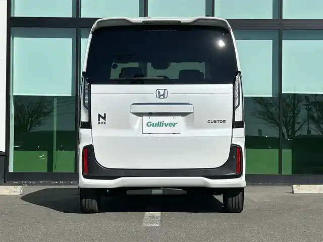 ホンダ Ｎ ＢＯＸ カスタム ターボ 和歌山県 2024(令6)年 1万km プラチナホワイトパール 純正9インチナビ/バックカメラ/フルセグTV/衝突軽減ブレーキ/前後コーナーセンサー/レーダークルコン/オートライト/シートヒーター/両側パワスラ/電動パーキング/オートホールド/ステリモ/LEDヘッドライト/パドルシフト/ハーフレザーシート/後席サンシェード