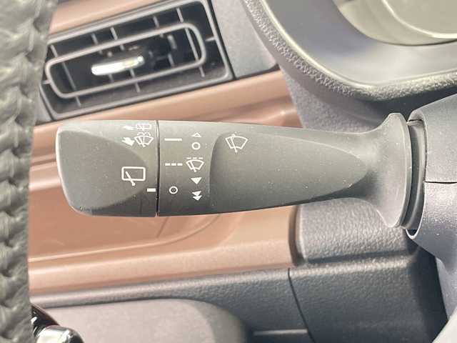 ダイハツ ムーヴ キャンバス セオリー G 愛知県 2023(令5)年 1.6万km パールホワイトⅢ スマートアシストIII/SDナビ　SDカードなし/ホットカップホルダー/シートヒーター/LEDヘッドライト/両側パワースライドドア/オートマチックハイビーム/レーンキープアシスト/衝突軽減システム/フルセグ/CD DVD/Bluetooth/ステアリングスイッチ/スマートキー/プッシュスタート