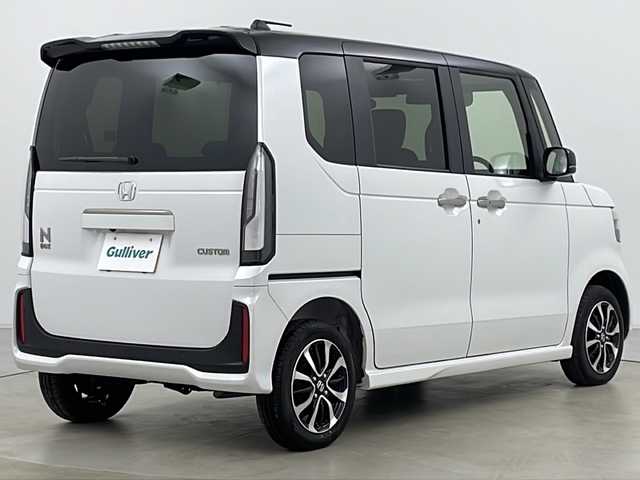 ホンダ Ｎ ＢＯＸ カスタム コーディネートスタイル 道央・札幌 2023(令5)年 0.1万km プラチナホワイトパール ・4WD/・純正SDメモリナビ/(AM・FM・BT・CD・フルセグ）/・バックカメラ/・両側パワースライドドア /・スマートキー/・プッシュスタート /・電子パーキングブレーキ/・オートブレーキホールド/・ホンダセンシング/・ステアリングスイッチ/・電動格納ミラー/・オートライト/・前席シートヒーター /・前後コーナーセンサー /・レーンキープアシスト/・合皮シート/・純正14インチアルミホイール