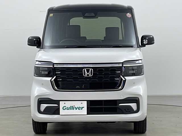 ホンダ Ｎ ＢＯＸ カスタム コーディネートスタイル 道央・札幌 2023(令5)年 0.1万km プラチナホワイトパール ・4WD/・純正SDメモリナビ/(AM・FM・BT・CD・フルセグ）/・バックカメラ/・両側パワースライドドア /・スマートキー/・プッシュスタート /・電子パーキングブレーキ/・オートブレーキホールド/・ホンダセンシング/・ステアリングスイッチ/・電動格納ミラー/・オートライト/・前席シートヒーター /・前後コーナーセンサー /・レーンキープアシスト/・合皮シート/・純正14インチアルミホイール