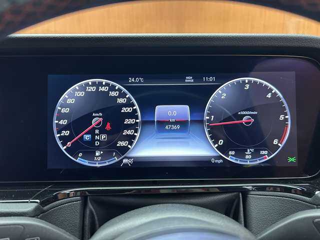 メルセデス・ベンツ ゲレンデヴァーゲン Ｇ３５０ｄ AMGライン 千葉県 2019(令1)年 4.8万km オブシディアンブラック ラグジュアリーＰＫＧ　/ＳＲ　/革　/Ｂｕｒｍｅｓｔｅｒ　/ナビ　/ＴＶ　/ＤＶＤ再生　/Ｂｌｕｅｔｏｏｔｈ接続　/３６０°シートヒーター　/アクティブパーキングアシスト　/オートハイビーム　/衝突軽減Ｂ　/ＢＳＭ　/ＬＫＡ