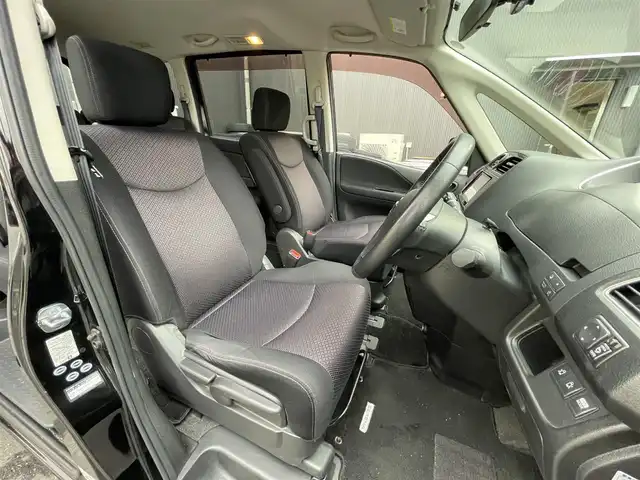 日産 セレナ ハイウェイスター 滋賀県 2011(平23)年 8.8万km スーパーブラック