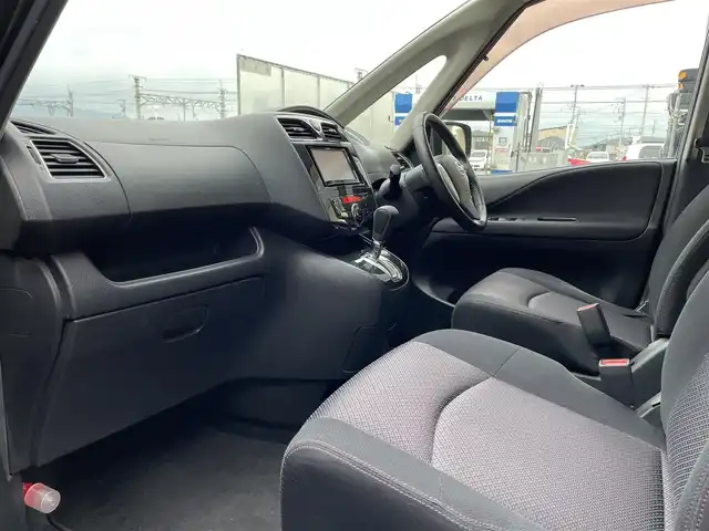 日産 セレナ ハイウェイスター 滋賀県 2011(平23)年 8.8万km スーパーブラック