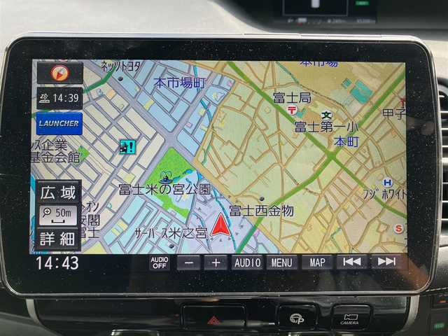 日産 セレナ ハイウェイスターVセレクションⅡ 東京都 2018(平30)年 8.6万km ブリリアントホワイトパール 社外フローティングナビ/プロパイロット/衝突軽減ブレーキ/車線逸脱防止支援システム/アラウンドビューモニター/インテリジェントルームミラー/踏み間違い衝突防止アシスト/パーキングアシスト/社外フリップダウンモニター/両側パワースライドドア/前後ドライブレコーダー/純正16インチアルミホイール/コーナーセンサー/LEDヘッドライト/オートライト/オートマチックハイビーム/エンジンスタートボタン/パワーステアリング/パワーウィンドウ/パーキングアシスト/アイドリングストップ/スマートキー/スペアキー１本/オートエアコン/ETC/USB/三列シート/ウォークスルー/ABS/横滑り防止装置/W+サイドエアバック