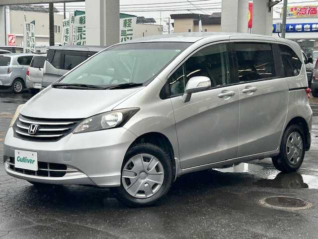 ホンダ フリード FLEX 道東・釧路十勝 2011(平23)年 7万km アラバスターシルバーメタリック 4WD/ワンオーナー/純正メモリーナビ/  (DVD/CD/ワンセグTV)/バックカメラ/片側パワースライドドア/ヘッドライトレベライザー/リアコーナーセンサー/ウィンカーミラー/電動格納ミラー/ミラーヒーター/フロントワイパーデアイサー/社外フロアマット/社外エンジンスターター/リモコンキー/スペアキー/記録簿 H26/28/30/R2/6/取扱説明書/保証書/ナビ取説/夏タイヤ積み込み/  (185/65R15、4mm、社外AW)