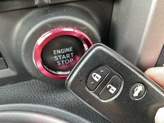 トヨタ ８６ GT 兵庫県 2012(平24)年 7.4万km ダークグレーメタリック 純正ナビ/・CD/・AM/FM/バックカメラ/ETC/TRDフロントエアロ/TRDダックテール/HKSマフラー/HKS車高調/HKSサクションパイプ/社外エキマニ/AT付きMT/アルミペダル/純正フロアマット/オートライト/前後ドラレコ/電格ミラー
