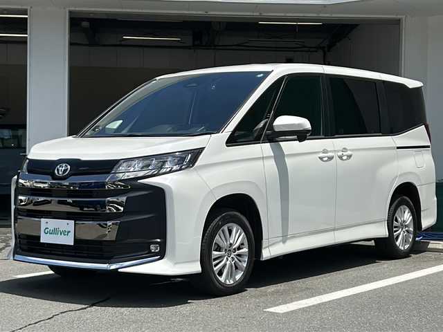 トヨタ ノア S－G 京都府 2023(令5)年 1.8万km ホワイトパールクリスタルシャイン 純正ディスプレイオーディオ　バックカメラ　Ｂｌｕｅｔｏｏｔｈオーディオ　プリクラッシュセーフティ　レーダークルーズコントロール　快適利便パッケージ　両側パワースライドドア　ＬＥＤヘッドライト　禁煙車