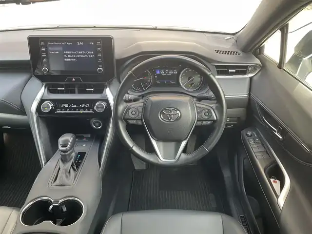 トヨタ ハリアー G 大阪府 2021(令3)年 1.8万km ホワイトパールクリスタルシャイン ワンオーナー/純正8インチディスプレイオーディオ/・AM/FM/BT/Miracast/AppleCarPlay/バックカメラ/デジタルインナーミラー/ハーフレザー/パワーシート/パワーバックドア/前後ドラレコ（ZDR-035）/ETC/トヨタセーフティーセンス/・プリクラッシュセーフティー/・レーントレーシングアシスト/・レーダークルーズコントロール/・アダプティブハイビーム/・オートマチックハイビーム/・ロードサインアシスト/LEDヘッドライト/純正18インチアルミホイール/保証書/取扱説明書/スペアキー