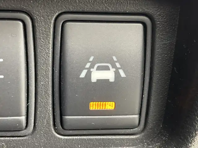 日産 ジューク 15RX Vセレクション 群馬県 2016(平28)年 3.5万km スーパーブラック 純正７型ナビ　全周囲カメラ　純正ドライブレコーダー　純正ＥＴＣ　衝突被害軽減ブレーキ　レーンアシスト　ステアリングスイッチ　プッシュスタート　アイドリングストップ　スマートキー　革巻ステアリング　禁煙
