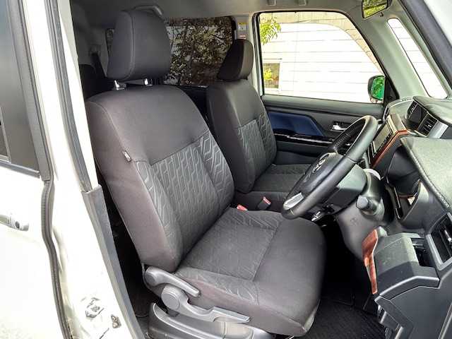 トヨタ タンク カスタムG－T 茨城県 2019(令1)年 7.7万km パールホワイトⅢ パワーステアリング　/パワーウィンドウ　/パーキングアシスト　/アイドリングストップ　/スマートキー　/クルーズコントロール/Ｂｌｕｅｔｏｏｔｈ　/フルセグテレビ　/ウォークスルー　/ドライブレコーダー　/ＥＴＣ２．０