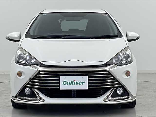 トヨタ アクア G G’s 宮城県 2014(平26)年 6.5万km ライムホワイトパールクリスタルシャイン 純正7インチSDナビ/・BT.HDMI/バックカメラ/フルセグTV/ハーフレザーシート/前席シートヒーター/横滑り防止装置/アイドリングストップ/ステアリングスイッチ/プッシュスタート/スマートキー×2/オートライト/フォグライト/ワイパーデアイサー/LEDビーム/純正17インチアルミホイール/純正フロアマット/ドアバイザー