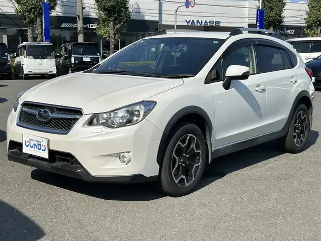 スバル インプレッサ ＸＶ 2．0i－L 東京都 2015(平27)年 9.9万km クリスタルホワイトP (株)IDOMが運営する【じしゃロン昭島店】の自社ローン専用車両になります。/こちらは現金またはオートローンご利用時の価格です。自社ローンご希望の方は別途その旨お申付け下さい/純正ナビ（ＳＤ・ＤＶＤ・ＴＶ）/バックカメラ/Bluetooth/ETC/USB/４WD/パワーシート（運転席・助手席）/ルーフレール/パドルシフト/AUTOライト/LEDライト/純正フロアマット/純正アルミホイール