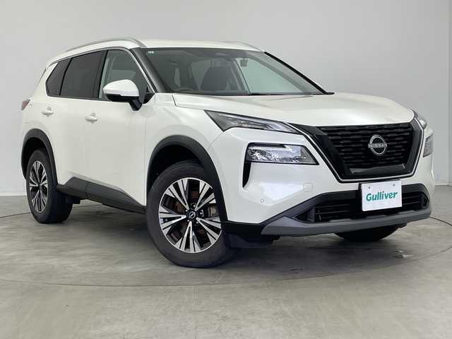 日産 エクストレイル X e－4ORCE 新潟県 2022(令4)年 3万km ブリリアントホワイトパール 純正メモリナビ/　フルセグTV/Bluetooth/プロパイロット/衝突被害軽減ブレーキ/レーンキープアシスト/レーダークルーズコントロール/アラウンドビューモニター/デジタルインナーミラー/ドライブレコーダー/D席パワーシート/全席シートヒーター/ステアリングヒーター/ETC/前後コーナーセンサー/横滑り防止装置/LEDヘッドライト
