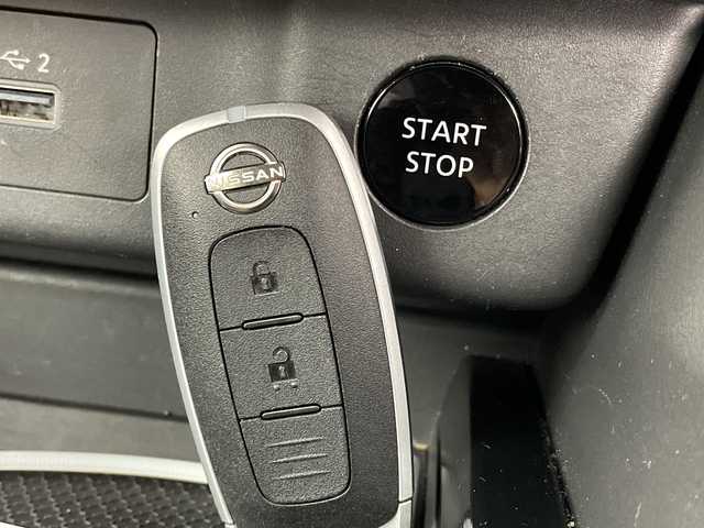 日産 エクストレイル X e－4ORCE 新潟県 2022(令4)年 3万km ブリリアントホワイトパール 純正メモリナビ/　フルセグTV/Bluetooth/プロパイロット/衝突被害軽減ブレーキ/レーンキープアシスト/レーダークルーズコントロール/アラウンドビューモニター/デジタルインナーミラー/ドライブレコーダー/D席パワーシート/全席シートヒーター/ステアリングヒーター/ETC/前後コーナーセンサー/横滑り防止装置/LEDヘッドライト